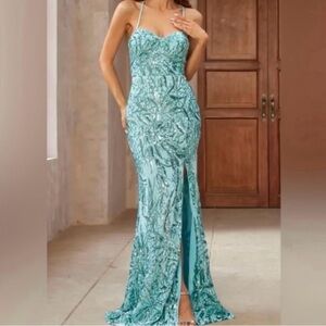 Blue Sleeveless Sweetheart Slit Prom Gown